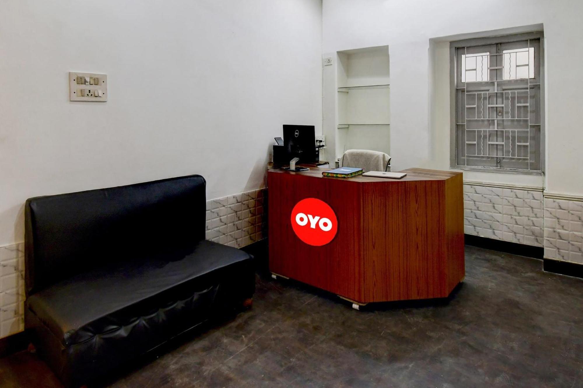 Super Oyo Hotel O Fantasy Stay Vibe Kalkutta Exterior foto